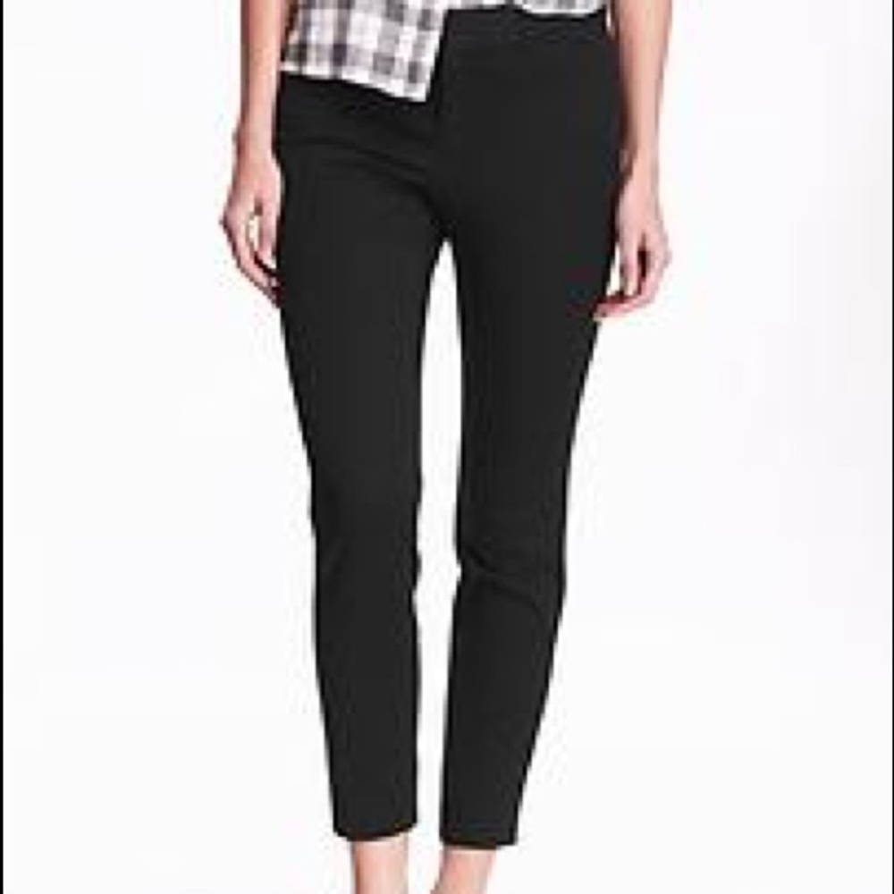 Old Navy Capri pants